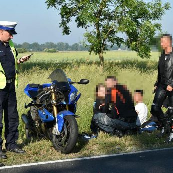 Rozpoczęły się powroty znad morza. Na drodze utrudnienia i kolizje Rozpoczęły się powroty znad morza. Na drodze utrudnienia i kolizje