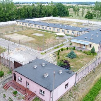 Stowarzyszenie Jolanty Janik przejmie areszt i ośrodek w Buniewicach Stowarzyszenie Jolanty Janik przejmie areszt i ośrodek w Buniewicach