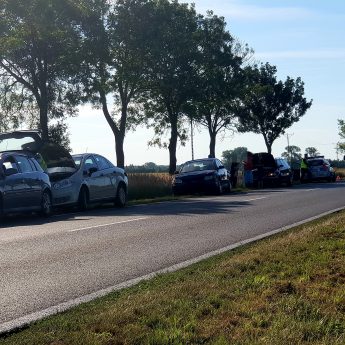 Zderzenie czterech aut pod Kamieniem Pomorskim Zderzenie czterech aut pod Kamieniem Pomorskim