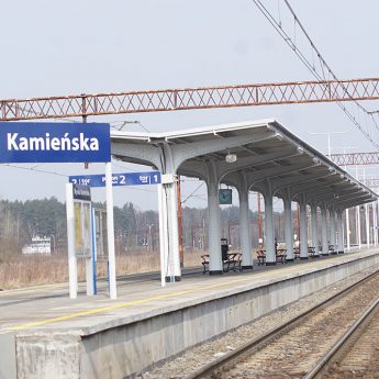 Po modernizacji już nie straszy. Peron nr 2 w Wysokiej Kamieńskiej zmienił swoje oblicze Po modernizacji już nie straszy. Peron nr 2 w Wysokiej Kamieńskiej zmienił swoje oblicze