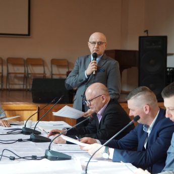 Radny Urbanowicz o działkach przy strefie: "W czyim imieniu występuje inwestor?" Radny Urbanowicz o działkach przy strefie: "W czyim imieniu występuje inwestor?"