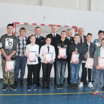 Gminny Turniej Wiedzy Pożarniczej w Świerznie Gminny Turniej Wiedzy Pożarniczej w Świerznie