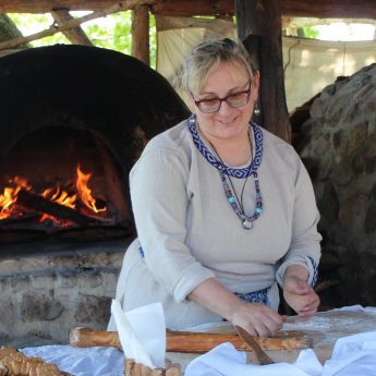 Majówka archeologiczna w Skansenie Słowian i Wikingów