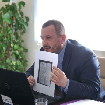Dyrektor PCPR przyłapany na szkalowaniu radnego. "Rząd PiSu dopłaca do likwidacji świń" Dyrektor PCPR przyłapany na szkalowaniu radnego. "Rząd PiSu dopłaca do likwidacji świń"