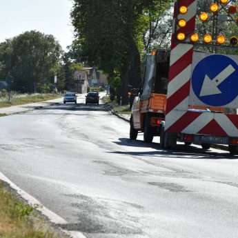 Sygnalizacji świetlnej nie będzie. W planach ograniczenia prędkości i przebudowa drogi Sygnalizacji świetlnej nie będzie. W planach ograniczenia prędkości i przebudowa drogi