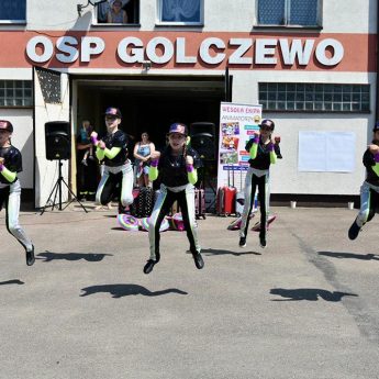 Dzieciaki odwiedziły strażaków. Dzień dziecka w OSP Golczewo [Zdjęcia]
