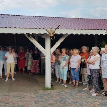 Uniwersytet Trzeciego Wieku zakończył szósty sezon akademicki Uniwersytet Trzeciego Wieku zakończył szósty sezon akademicki