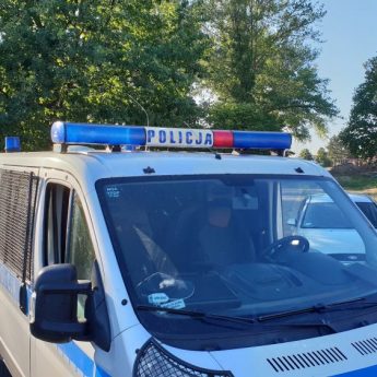 Policjanci, psy tropiące i strażacy w akcji. Trwają poszukiwania Jerzego Chojnackiego