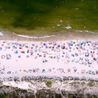 Wojewoda zgadza się na 10 - letnią dzierżawę plaży w Międzyzdrojach