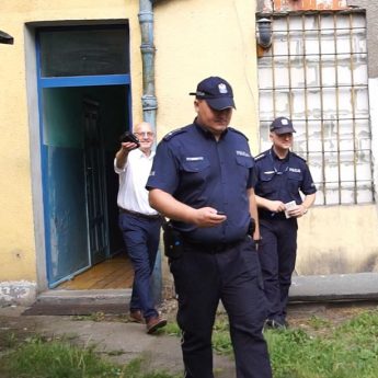 Najpierw polewali, a potem gonili w asyście mediów i policji? Kto ma mieszkańców Golczewa za idiotów? Najpierw polewali, a potem gonili w asyście mediów i policji? Kto ma mieszkańców Golczewa za idiotów?