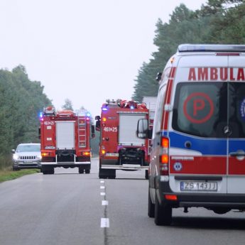 Postawił na nogi wszystkie służby. "Halo, widzę straszny wypadek!" Postawił na nogi wszystkie służby. "Halo, widzę straszny wypadek!"