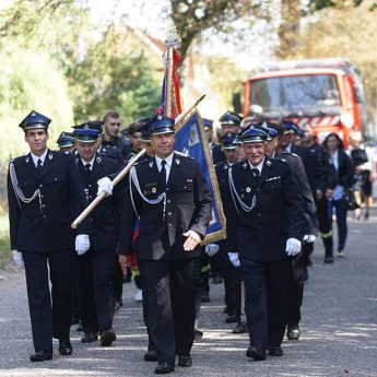 Strażacy z Ładzina świętowali 70 - lecie i nadanie nowego sztandaru [Zdjęcia]