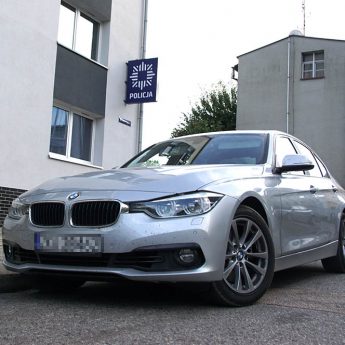 Nowe policyjne BMW grasuje po powiecie Nowe policyjne BMW grasuje po powiecie