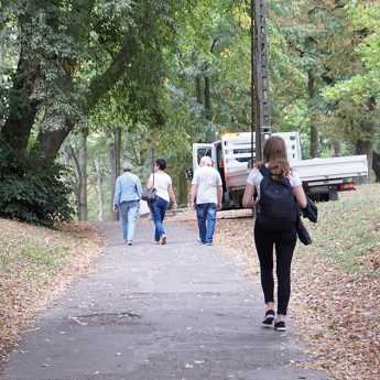 Od wtorku przejście przez park wyłączone z ruchu Od wtorku przejście przez park wyłączone z ruchu