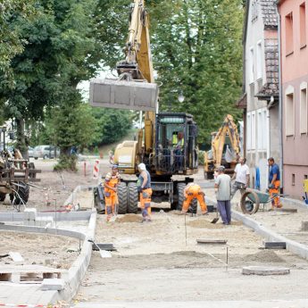 Do końca października zakończy się przebudowa ulicy Małej wraz z parkingami