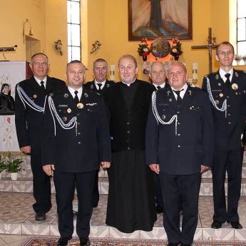 Parafia w Stuchowie świętowała 25 - lecie powstania Parafia w Stuchowie świętowała 25 - lecie powstania