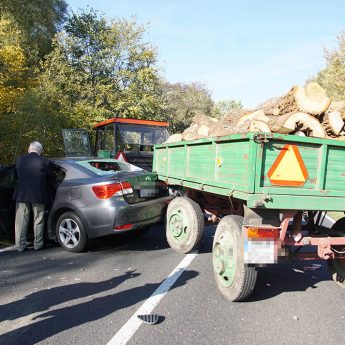 Zderzenie trzech aut pod Kamieniem Pomorskim! [Zdjęcia]