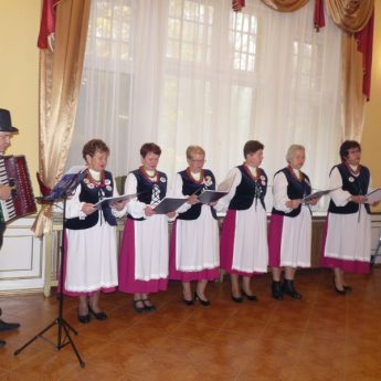 Zespół śpiewaczy „Maliny” w DPS Śniatowo Zespół śpiewaczy „Maliny” w DPS Śniatowo