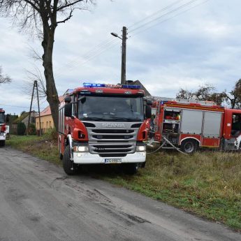 Kolejne podpalenie w Grębowie. Na miejscu trzy zastepy strazy Kolejne podpalenie w Grębowie. Na miejscu trzy zastepy strazy