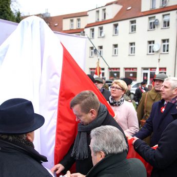Pomnik Marszałka Piłsudskiego odsłonięty! [Zdjęcia, Film]