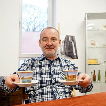 Przepiękne porcelanowe filiżanki z wizerunkiem Kamienia Pomorskiego już w Muzeum! Przepiękne porcelanowe filiżanki z wizerunkiem Kamienia Pomorskiego już w Muzeum!