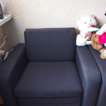 2 Fotele z funkcją spania i chowania pościeli 2 Fotele z funkcją spania i chowania pościeli
