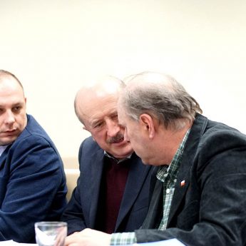 Wojewoda unieważnia uchwałę. Czy radni PiS przez dalszy bojkot stracą mandaty? Wojewoda unieważnia uchwałę. Czy radni PiS przez dalszy bojkot stracą mandaty?