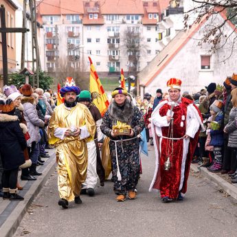 Orszak Trzech Króli pomaszerował ulicami Wolina