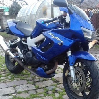 Sprzedam Honda vtr 1000 f3 2003 r Sprzedam Honda vtr 1000 f3 2003 r