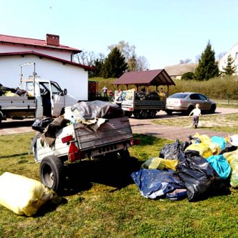 Pracowita sobota Mieszkańców Skoszewa. Posprzątali wieś i okoliczny las