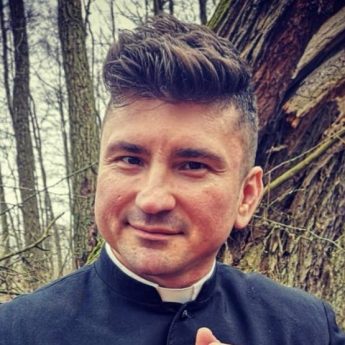 Ks. Leszek Tokarzewski z cyklu Słowo na Niedzielę: "Miłujmy siebie" Ks. Leszek Tokarzewski z cyklu Słowo na Niedzielę: "Miłujmy siebie"