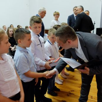 Wyróżnienia dla najlepszych uczniów w Golczewie [Zdjęcia]