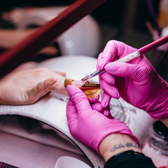 Główny Inspektor Sanitarny chce zadbać o bezpieczeństwo w salonach kosmetycznych Główny Inspektor Sanitarny chce zadbać o bezpieczeństwo w salonach kosmetycznych