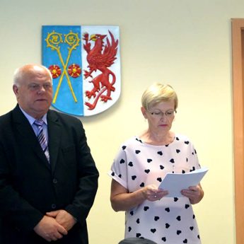 Zwolniła stanowisko i poszła na emeryturę. Starosta wybrał ją ponownie w konkursie Zwolniła stanowisko i poszła na emeryturę. Starosta wybrał ją ponownie w konkursie