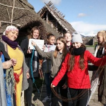 Warsztaty tkackie w Centrum Słowian i Wikingów w Wolinie