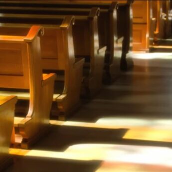 Coraz więcej osób odchodzi z Kościoła. Są wśród nich Mieszkańcy Powiatu Kamieńskiego Coraz więcej osób odchodzi z Kościoła. Są wśród nich Mieszkańcy Powiatu Kamieńskiego