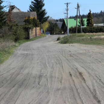 Droga gminna w Dargobądzu doczeka się przebudowy!