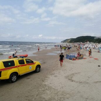 O krok od tragedii na plaży w Międzyzdrojach. "Wybór należy do Was"