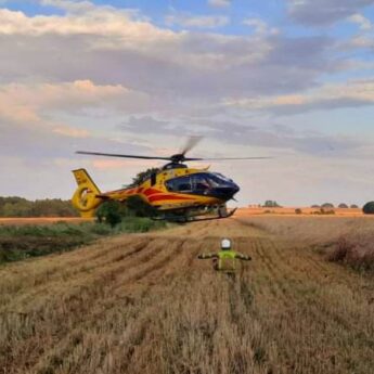 Tragedia podczas żniw w Łuskowie. Nie żyje 62 - letni mężczyzna