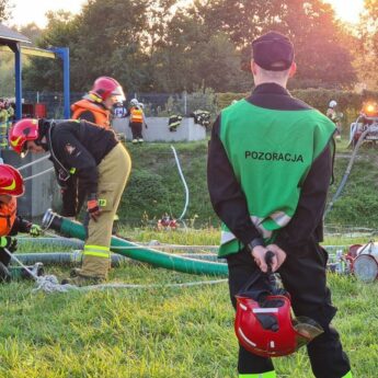 Strażacy z Kamienia Pomorskiego i Międzyzdrojów na ćwiczeniach w Powiecie Konińskim Strażacy z Kamienia Pomorskiego i Międzyzdrojów na ćwiczeniach w Powiecie Konińskim
