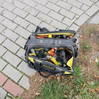 Właściciel torby poszukiwany Właściciel torby poszukiwany