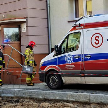 73 - latka wymagała pomocy. Interweniowali strażacy 73 - latka wymagała pomocy. Interweniowali strażacy
