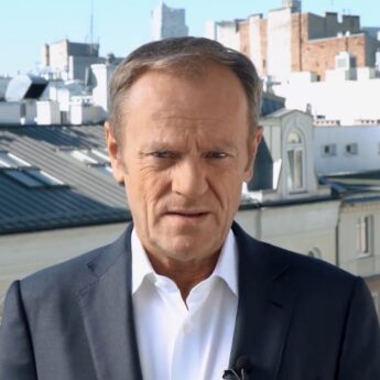 "Spotkajmy się w niedzielę bronić Polski europejskiej" "Spotkajmy się w niedzielę bronić Polski europejskiej"