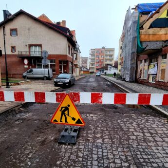 Ruszają prace przy ul. Strzeleckiej w Kamieniu Pomorskim Ruszają prace przy ul. Strzeleckiej w Kamieniu Pomorskim