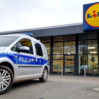 Policjanci z Sanepidem pojawili się w sklepach. Nie będzie pobłażania za brak maseczek