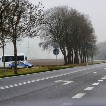 W długi weekend więcej policyjnych patroli na drogach