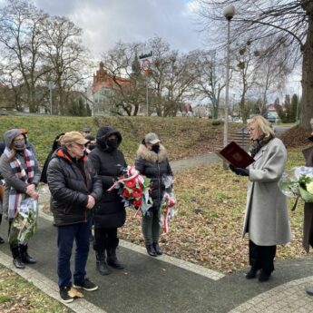 29. rocznica zatonięcia promu "Jan Heweliusz". W Wolinie upamiętniono ofiary katastrofy