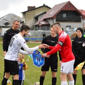 Wyspiarskie derby dla Wolina. Zamiast o sporcie kluby o zachowaniu kibiców [OŚWIADCZENIA]