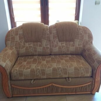 Sprzedam 2- osobowa sofa 693576235