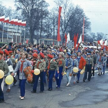 Tak kiedyś wyglądały pochody 1-majowe Tak kiedyś wyglądały pochody 1-majowe